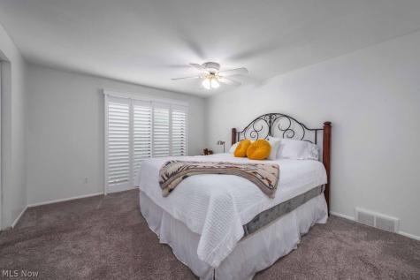 15057 Pine Valley Trail Middleburg Heights OH 44130