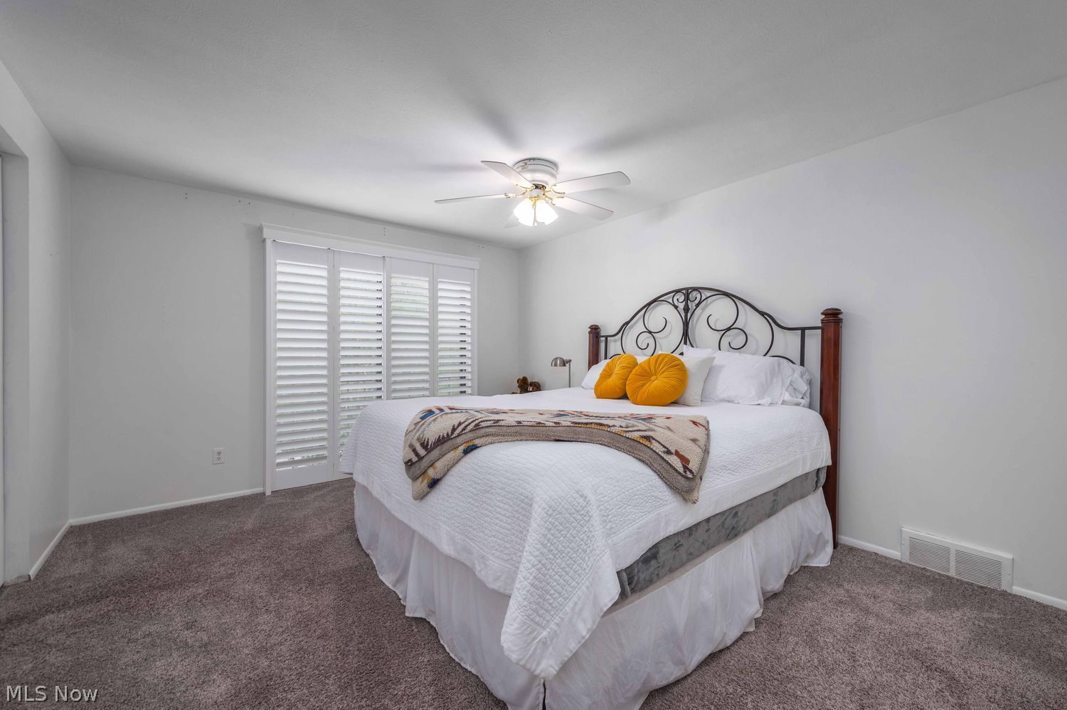 15057 Pine Valley Trail Middleburg Heights OH 44130