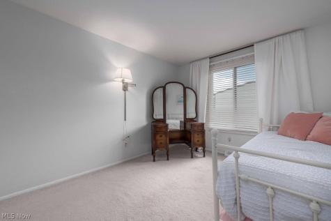 15057 Pine Valley Trail Middleburg Heights OH 44130
