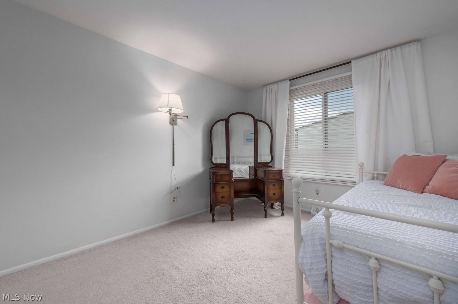 15057 Pine Valley Trail Middleburg Heights OH 44130
