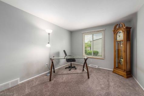 15057 Pine Valley Trail Middleburg Heights OH 44130