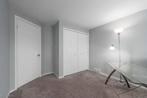 15057 Pine Valley Trail Middleburg Heights OH 44130
