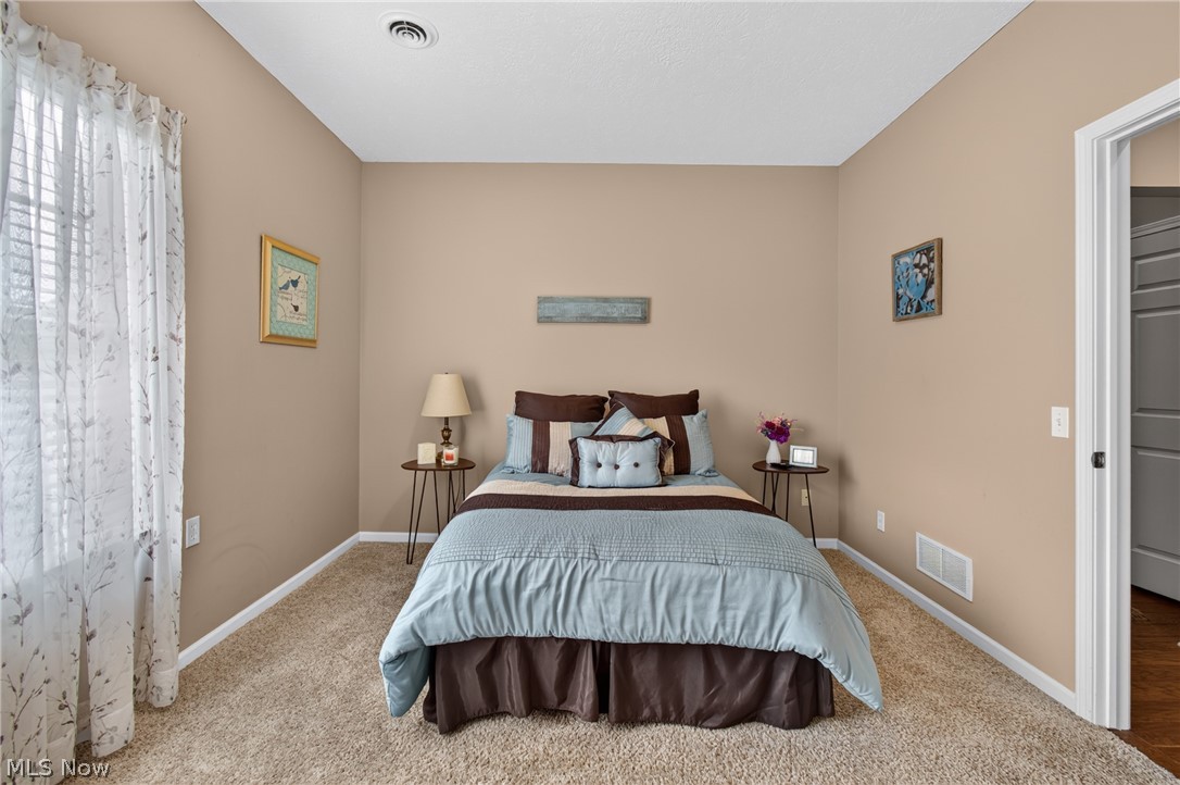 1321 Cascade Circle NW Canton OH 44708
