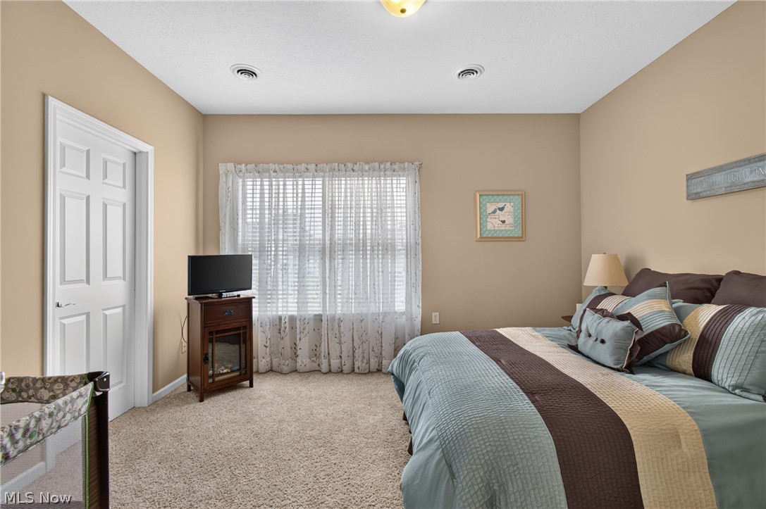 1321 Cascade Circle NW Canton OH 44708