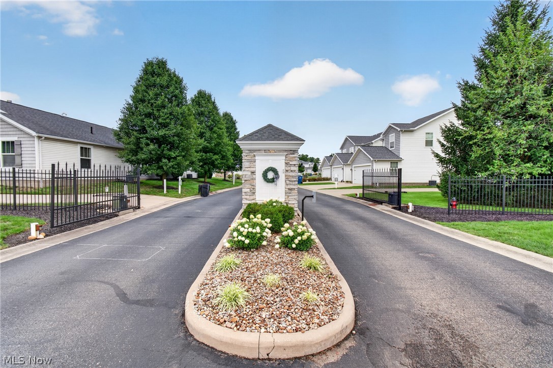 1321 Cascade Circle NW Canton OH 44708