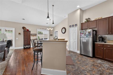 1321 Cascade Circle NW Canton OH 44708
