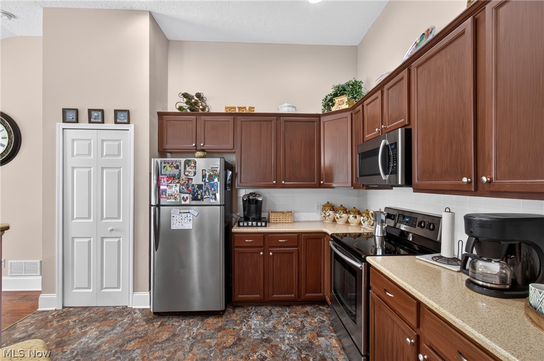 1321 Cascade Circle NW Canton OH 44708