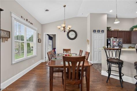 1321 Cascade Circle NW Canton OH 44708