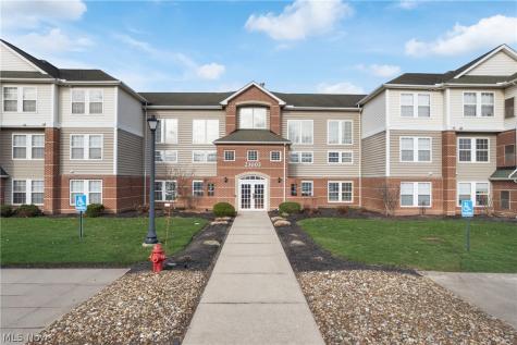 23003 Chandlers Lane Olmsted Falls OH 44138