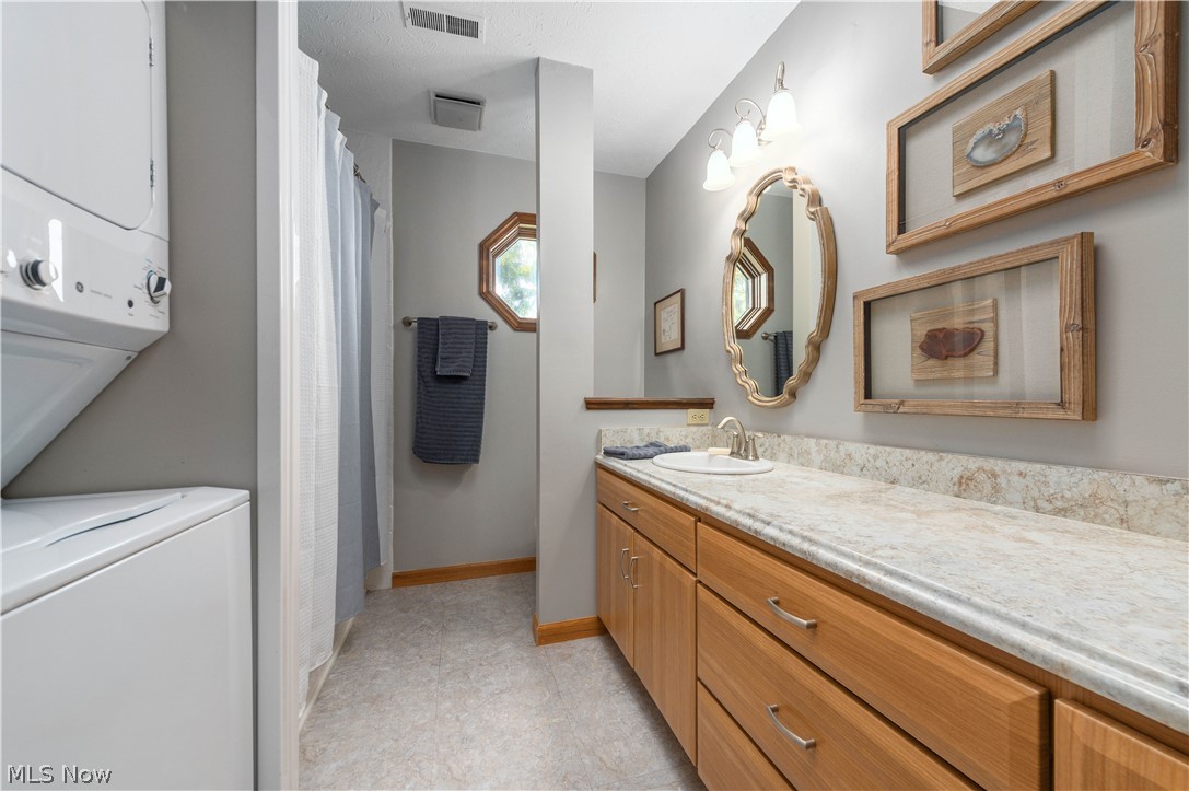 4601 Compass Rose Vermilion OH 44089
