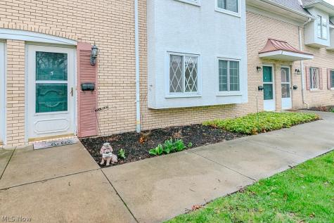 8210 Deepwood Boulevard Mentor OH 44060