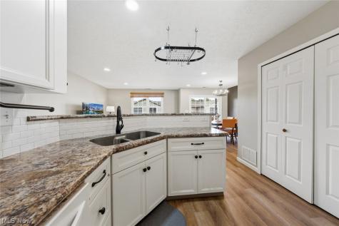 8528 Spencer Court North Ridgeville OH 44039