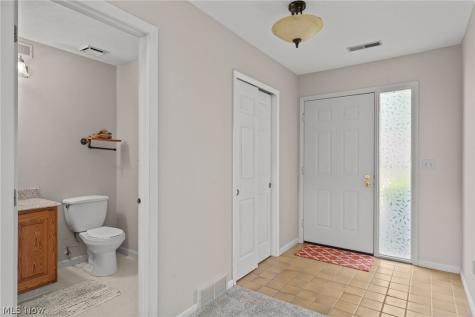 82 Silver Valley Boulevard Munroe Falls OH 44262