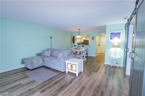 30 Marina Point Drive Sandusky OH 44870