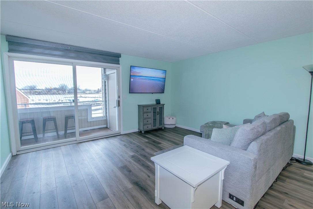 30 Marina Point Drive Sandusky OH 44870