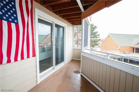 30 Marina Point Drive Sandusky OH 44870