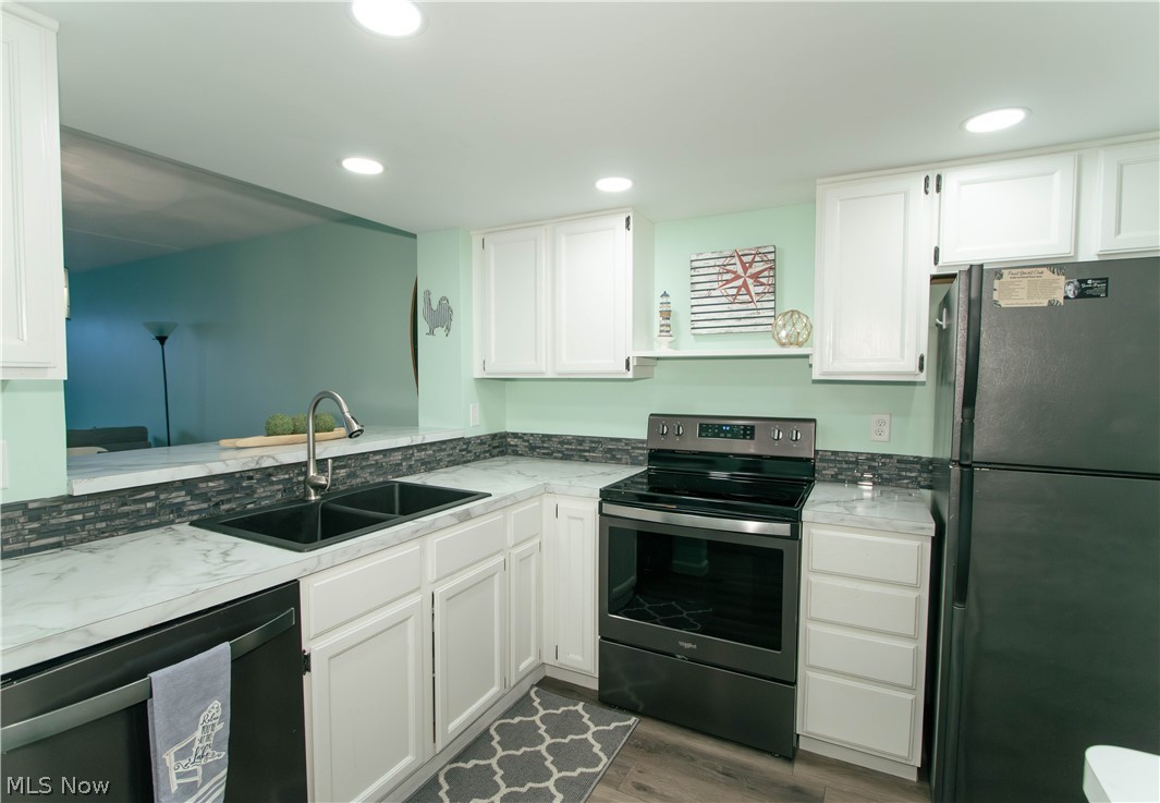 30 Marina Point Drive Sandusky OH 44870