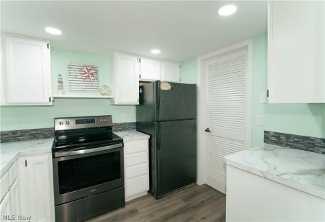 30 Marina Point Drive Sandusky OH 44870
