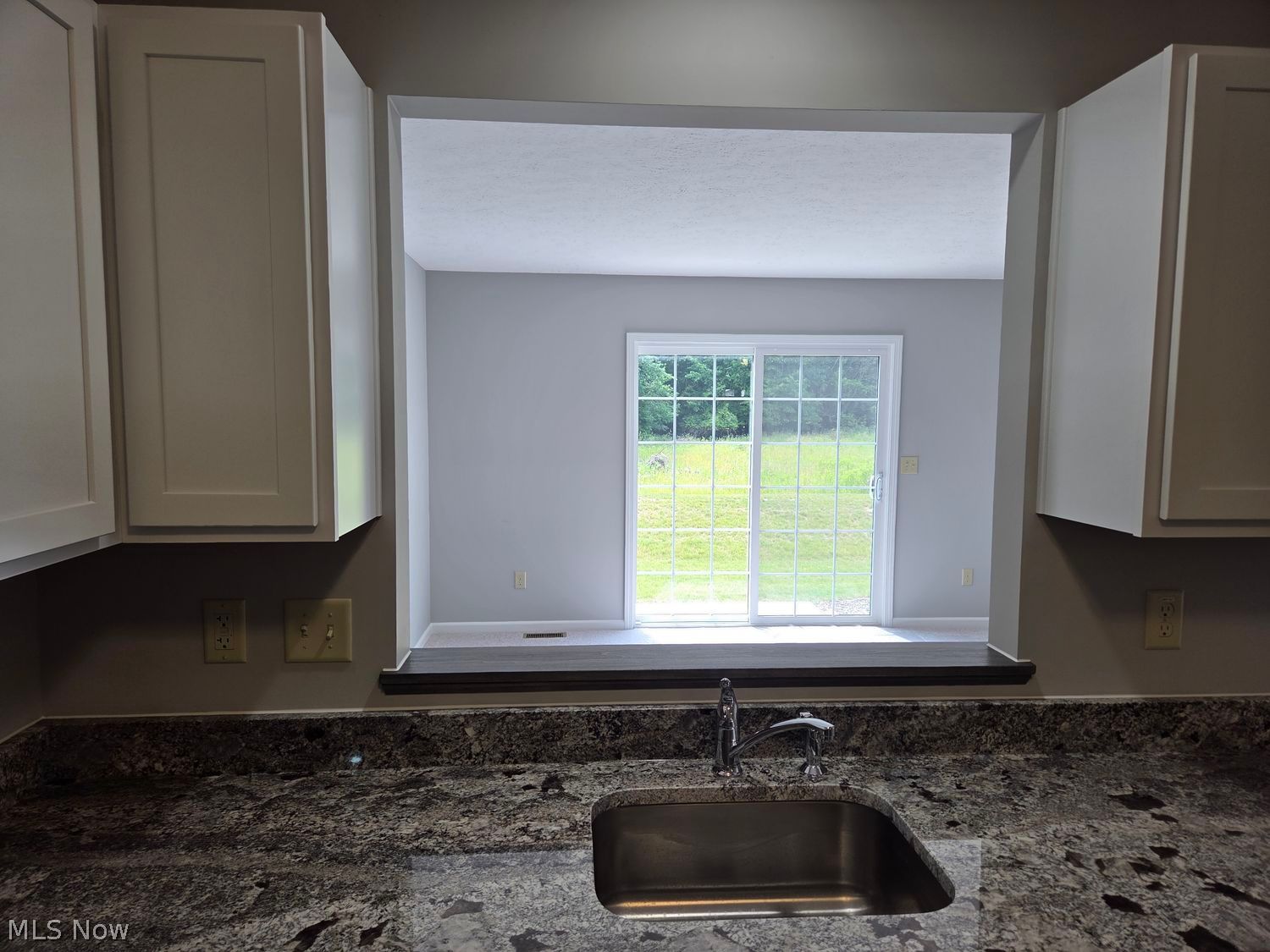 3772 Freedom Place Lorain OH 44053