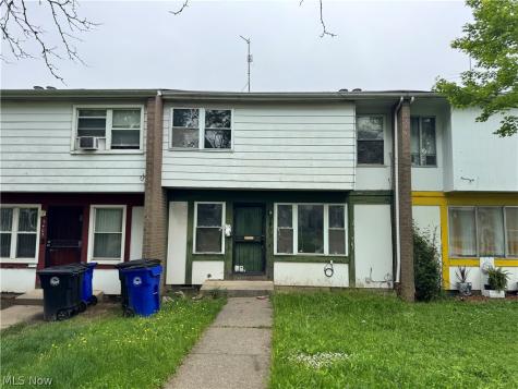9409 Manor Avenue Cleveland OH 44104