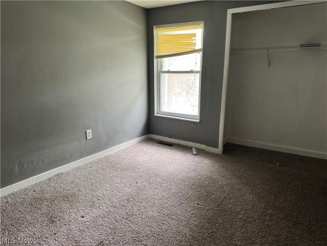 9409 Manor Avenue Cleveland OH 44104