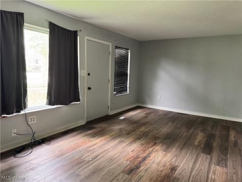 9409 Manor Avenue Cleveland OH 44104