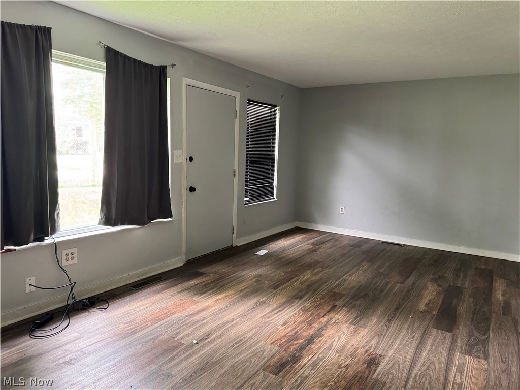 9409 Manor Avenue Cleveland OH 44104