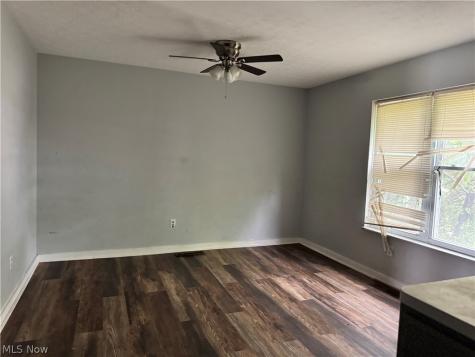 9409 Manor Avenue Cleveland OH 44104