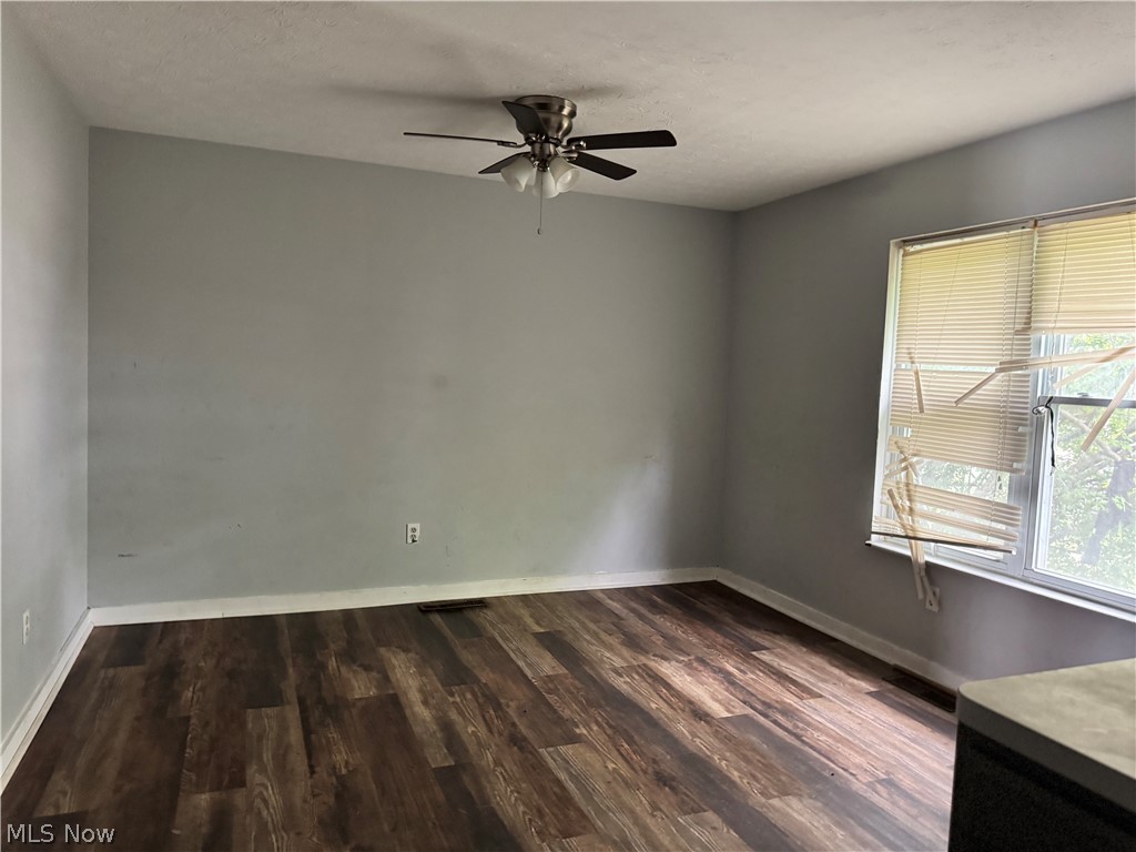 9409 Manor Avenue Cleveland OH 44104
