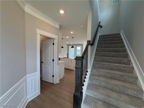 32736 Sandridge Run Avon Lake OH 44012