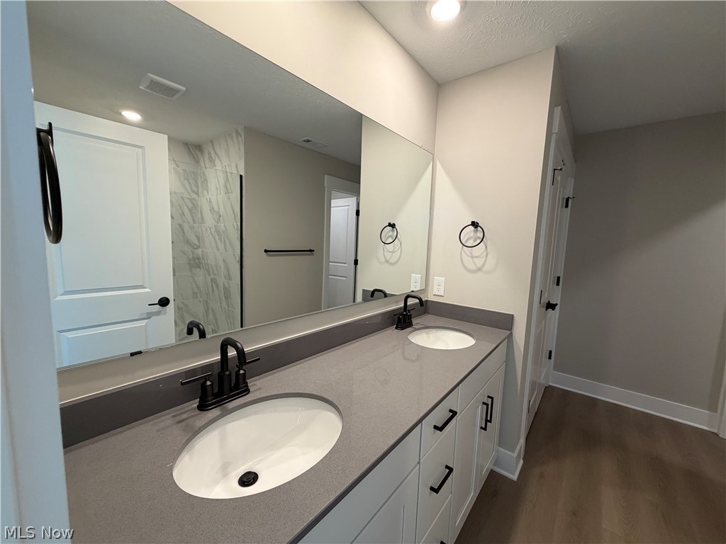 32736 Sandridge Run Avon Lake OH 44012