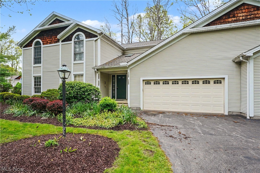 1344 Fox Run Court Youngstown OH 44512