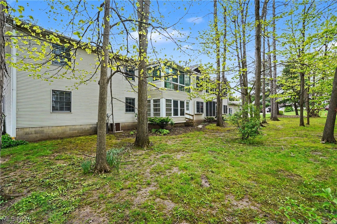 1344 Fox Run Court Youngstown OH 44512