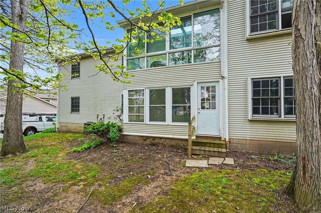 1344 Fox Run Court Youngstown OH 44512