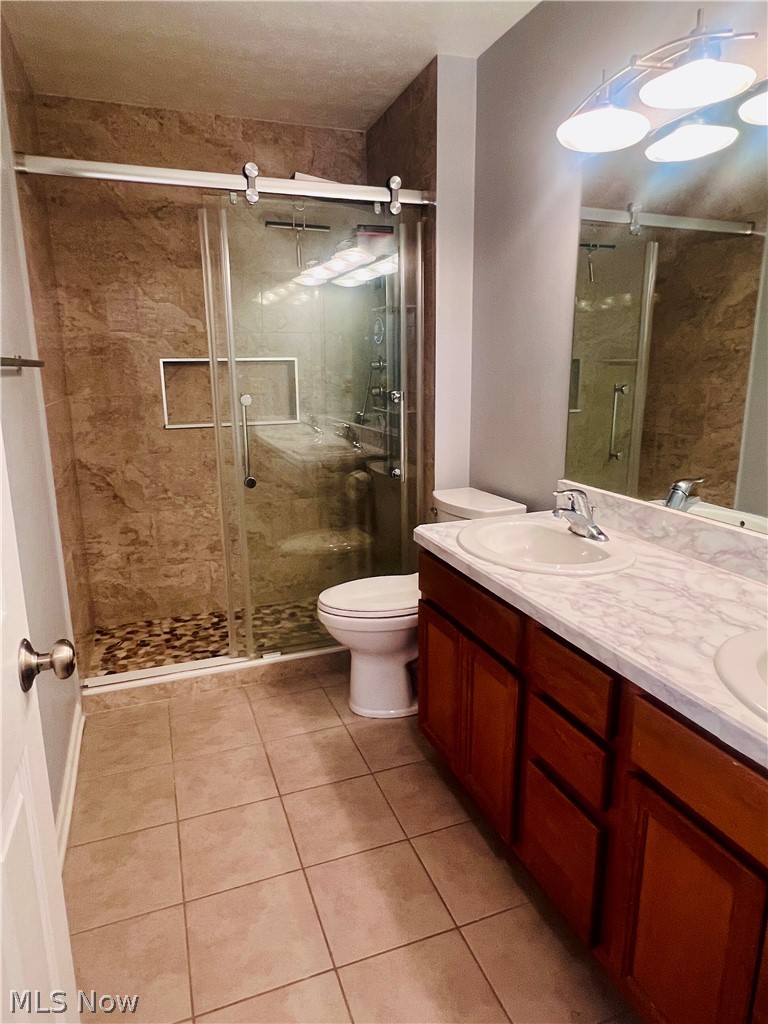 1963 E 85th Street Cleveland OH 44106