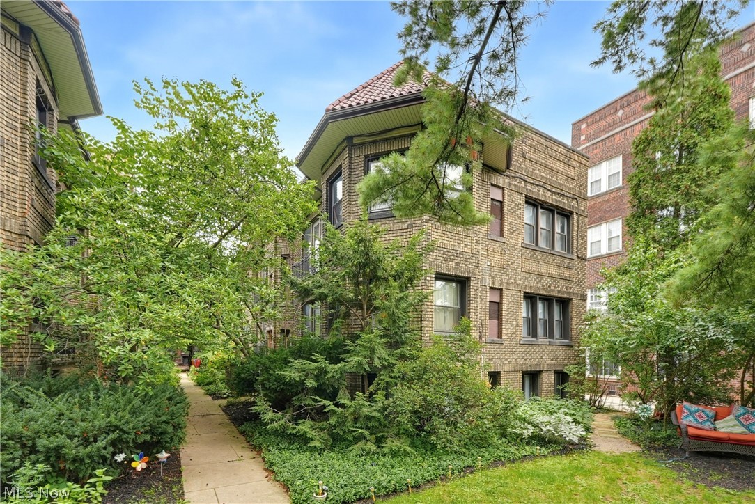 2473 Overlook Road Cleveland Heights OH 44106