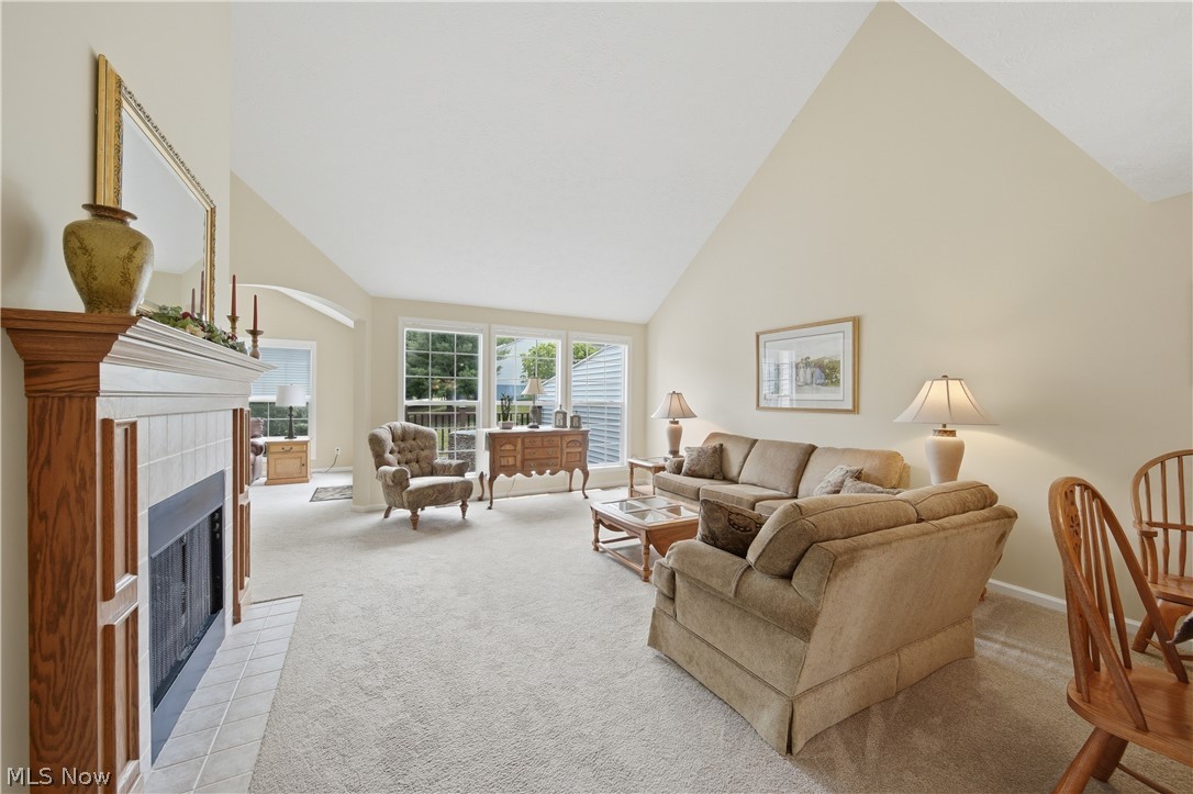 1652 Southpointe Circle NE Canton OH 44714