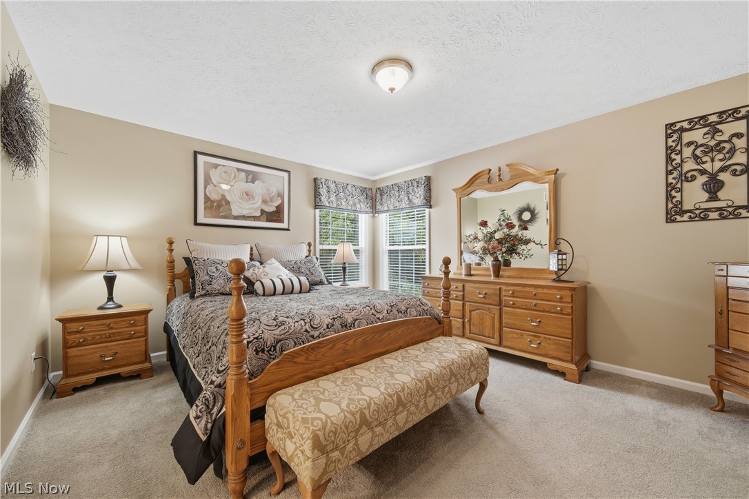 1652 Southpointe Circle NE Canton OH 44714