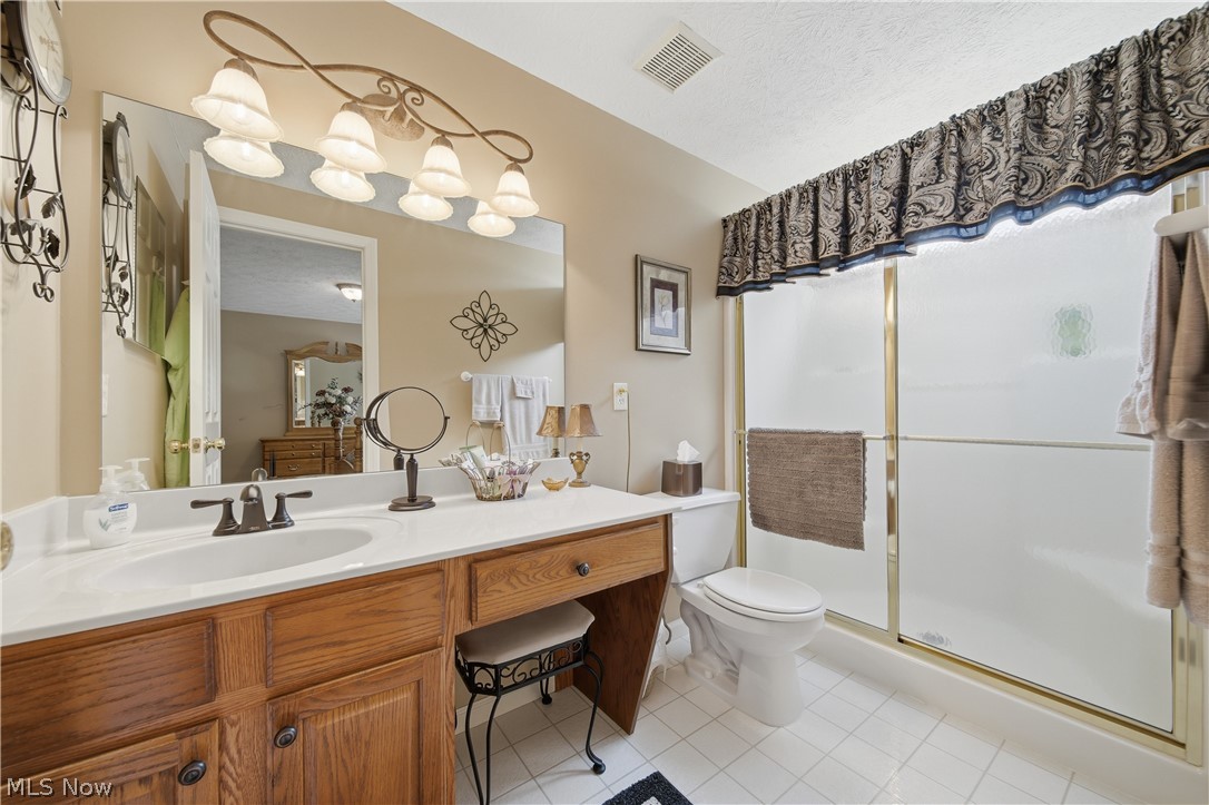 1652 Southpointe Circle NE Canton OH 44714
