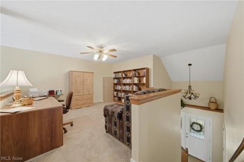 1652 Southpointe Circle NE Canton OH 44714