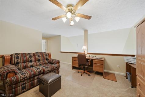 1652 Southpointe Circle NE Canton OH 44714