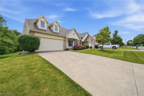 1652 Southpointe Circle NE Canton OH 44714