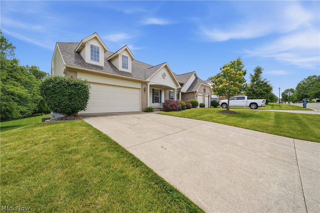 1652 Southpointe Circle NE Canton OH 44714