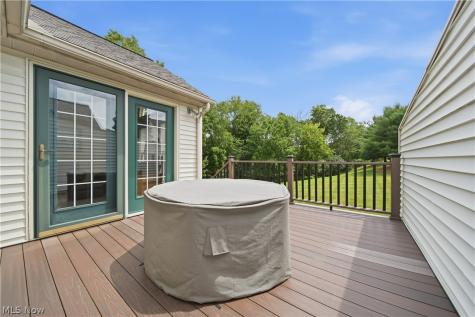 1652 Southpointe Circle NE Canton OH 44714