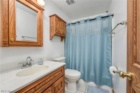21872 River Oaks Drive Rocky River OH 44116
