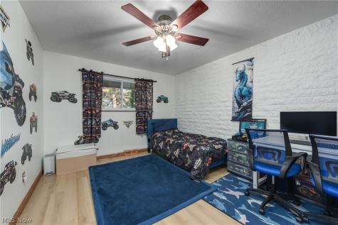 21872 River Oaks Drive Rocky River OH 44116