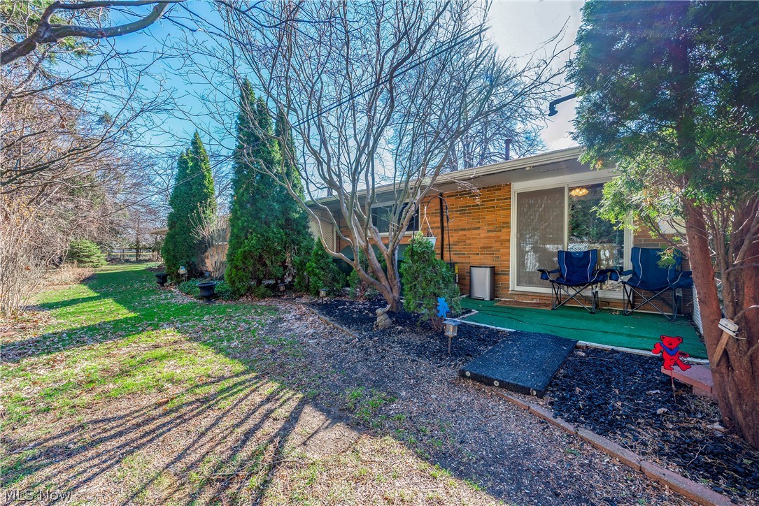 21872 River Oaks Drive Rocky River OH 44116