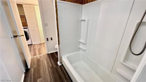 24 Washington Square Euclid OH 44143