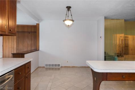 6484 State Road Parma OH 44134