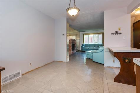 6484 State Road Parma OH 44134